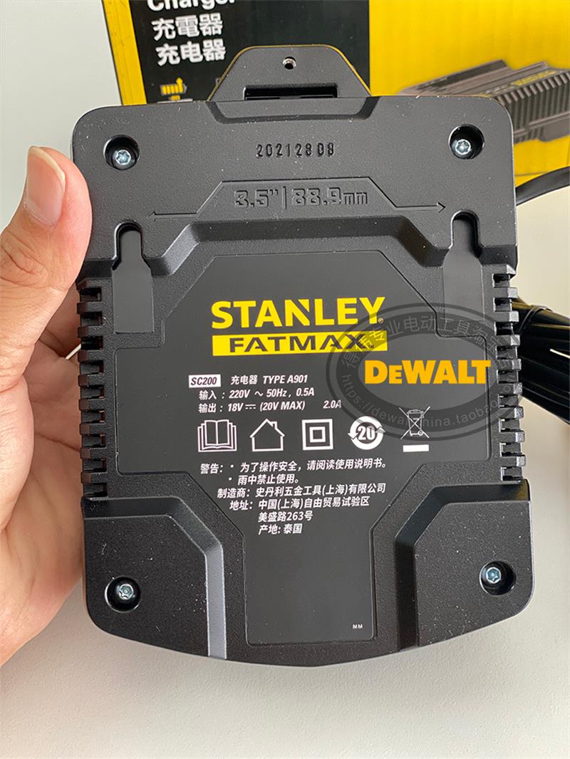 Зарядное устройство для литиев – обзор и цена Power Tools Stanley